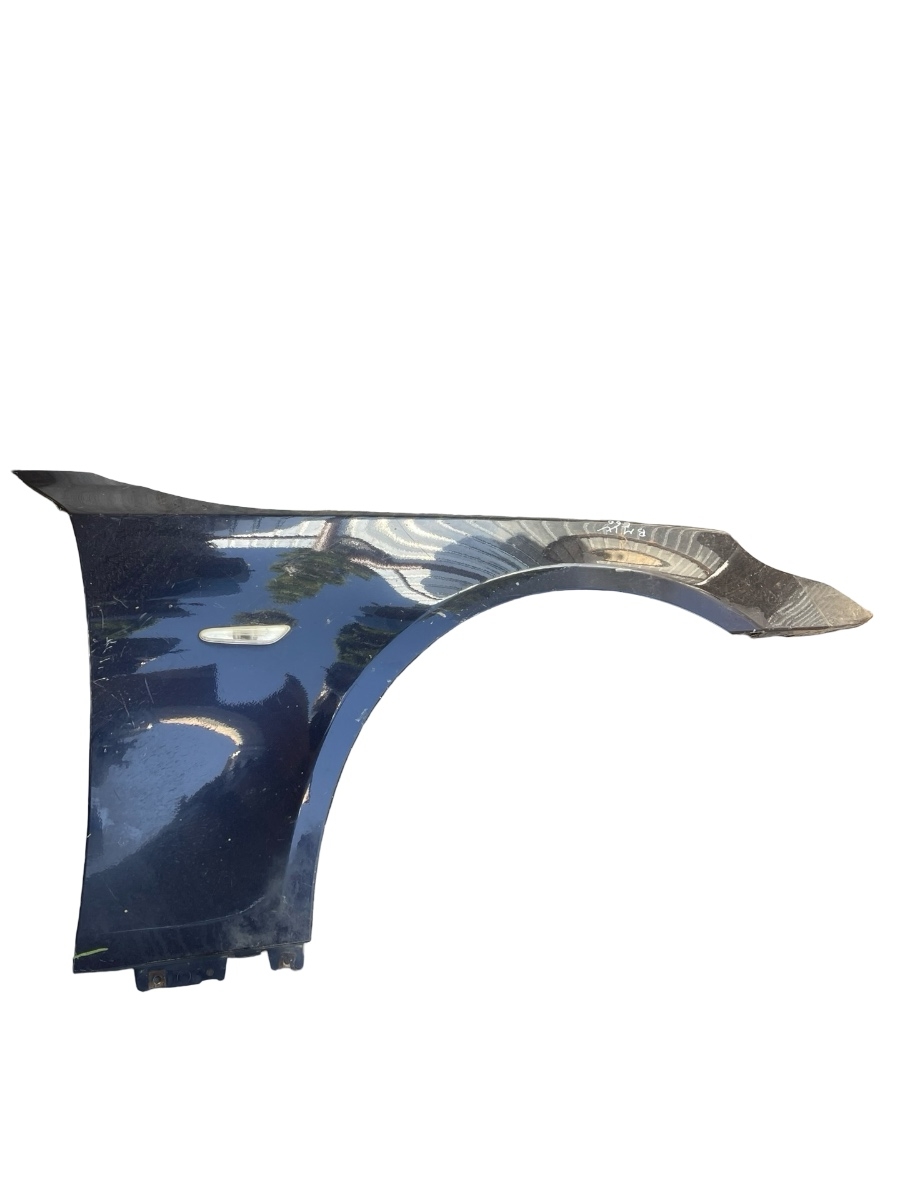 Aripa dreapta fata BMW 5 E60 2001 - 2010