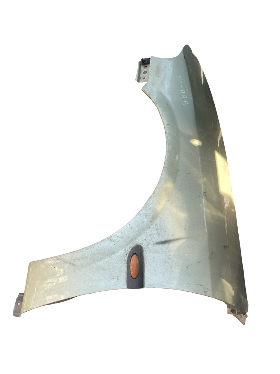 Aripa stanga fata OPEL VECTRA B 36_, J96 1995 - 2002