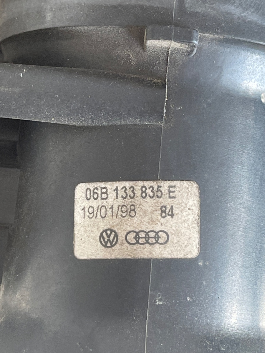 Debitmetru AUDI A4 Saloon 8D2, B5 1994 - 2001 1.6i AHL – foto 3