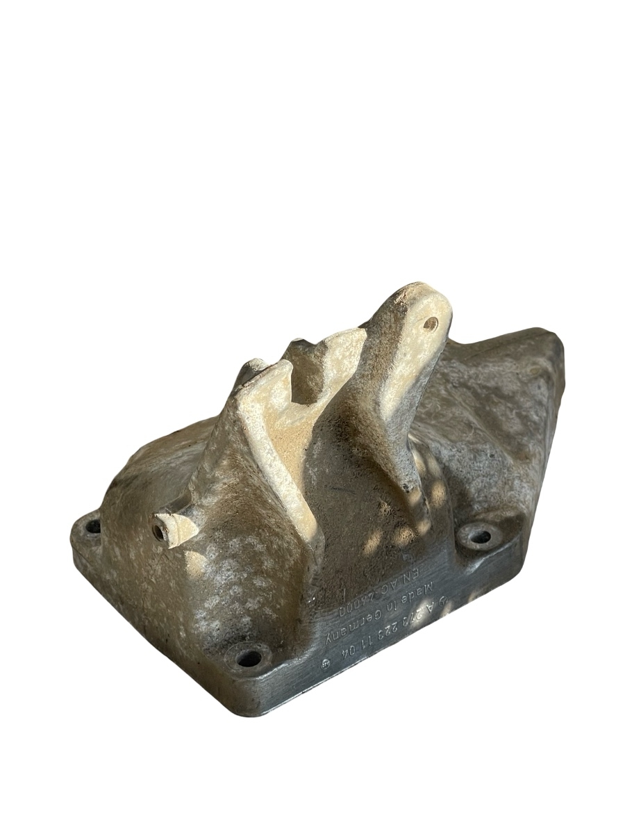 Suport motor MERCEDES-BENZ S-CLASS II W221, C215 2005 - 2013 A2732231104