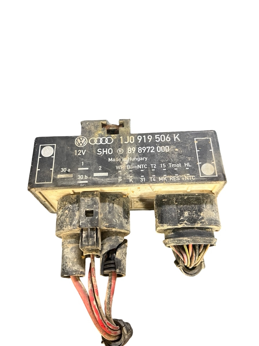 Releu ventilator lichid de racire VOLKSWAGEN GOLF IV 1J1 1997 - 2007 VAG 1J0919506K
