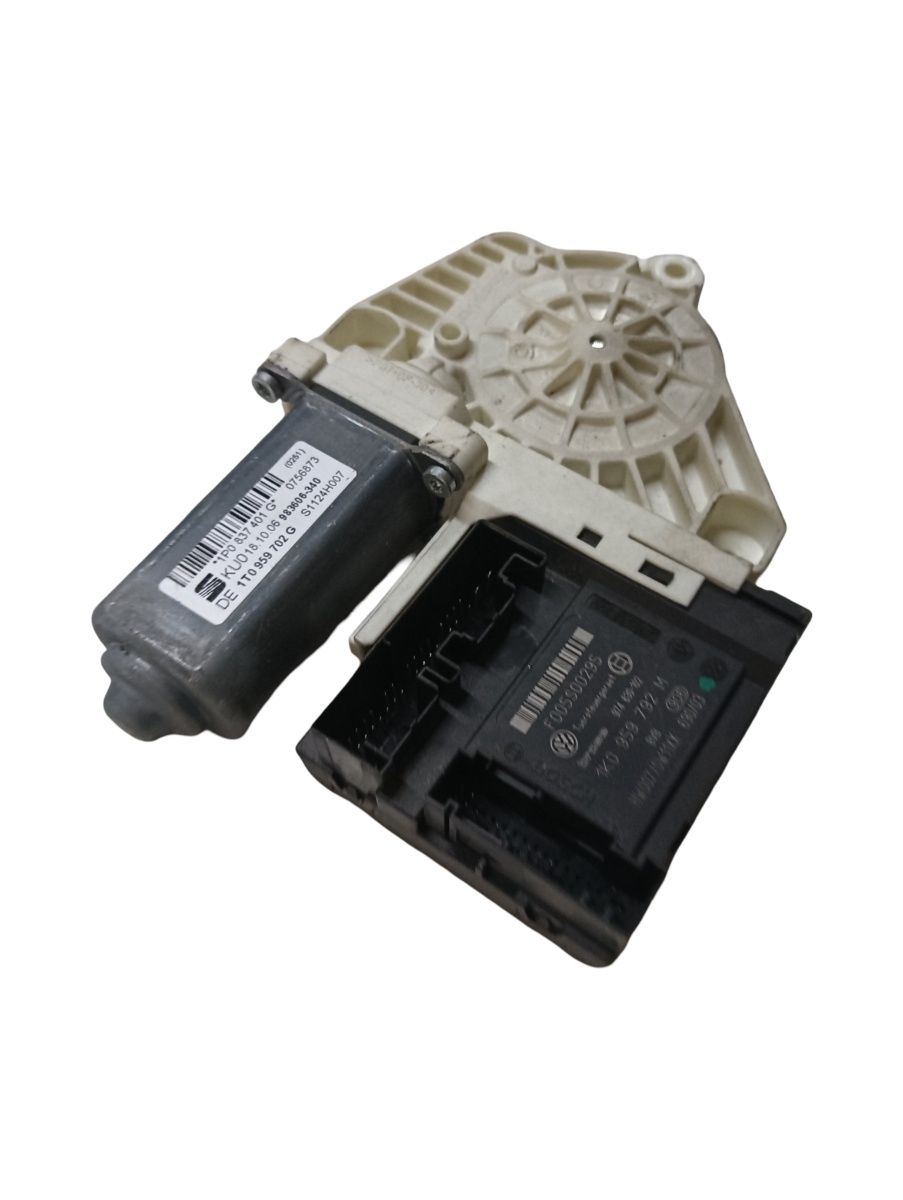 Motoras geam dreapta fata VOLKSWAGEN GOLF V Variant 1K5 2007 - 2009 1k0959792m