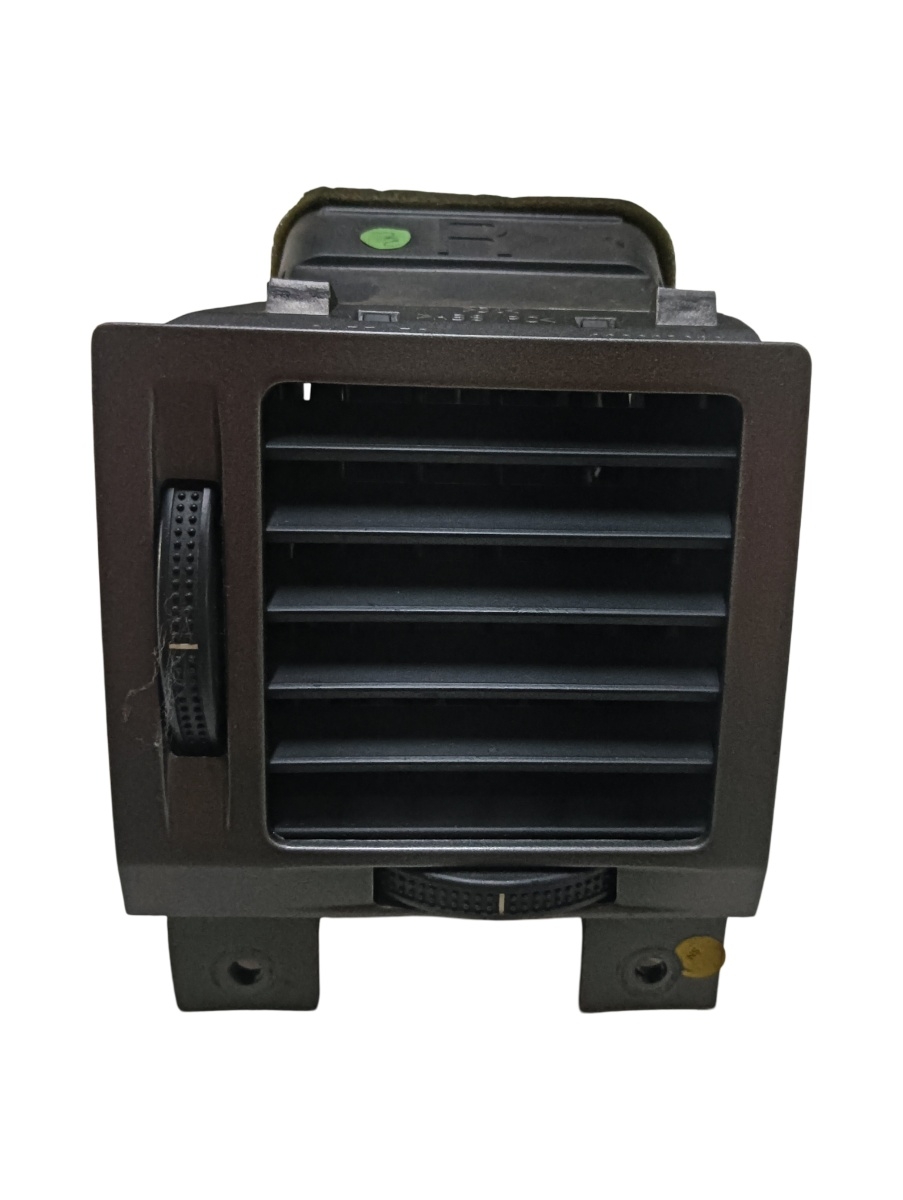 Grila ventilatie  dreapta fata OPEL VECTRA C Z02 2002 - 2009