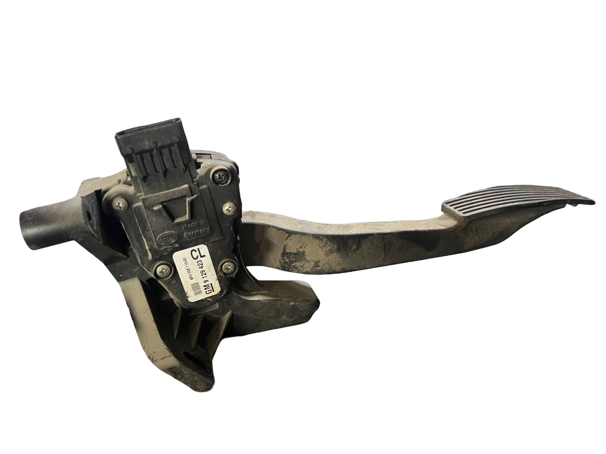 Pedala de acceleratie OPEL CORSA C F08, F68, X01 2000 - 2009 9129423 – foto 2