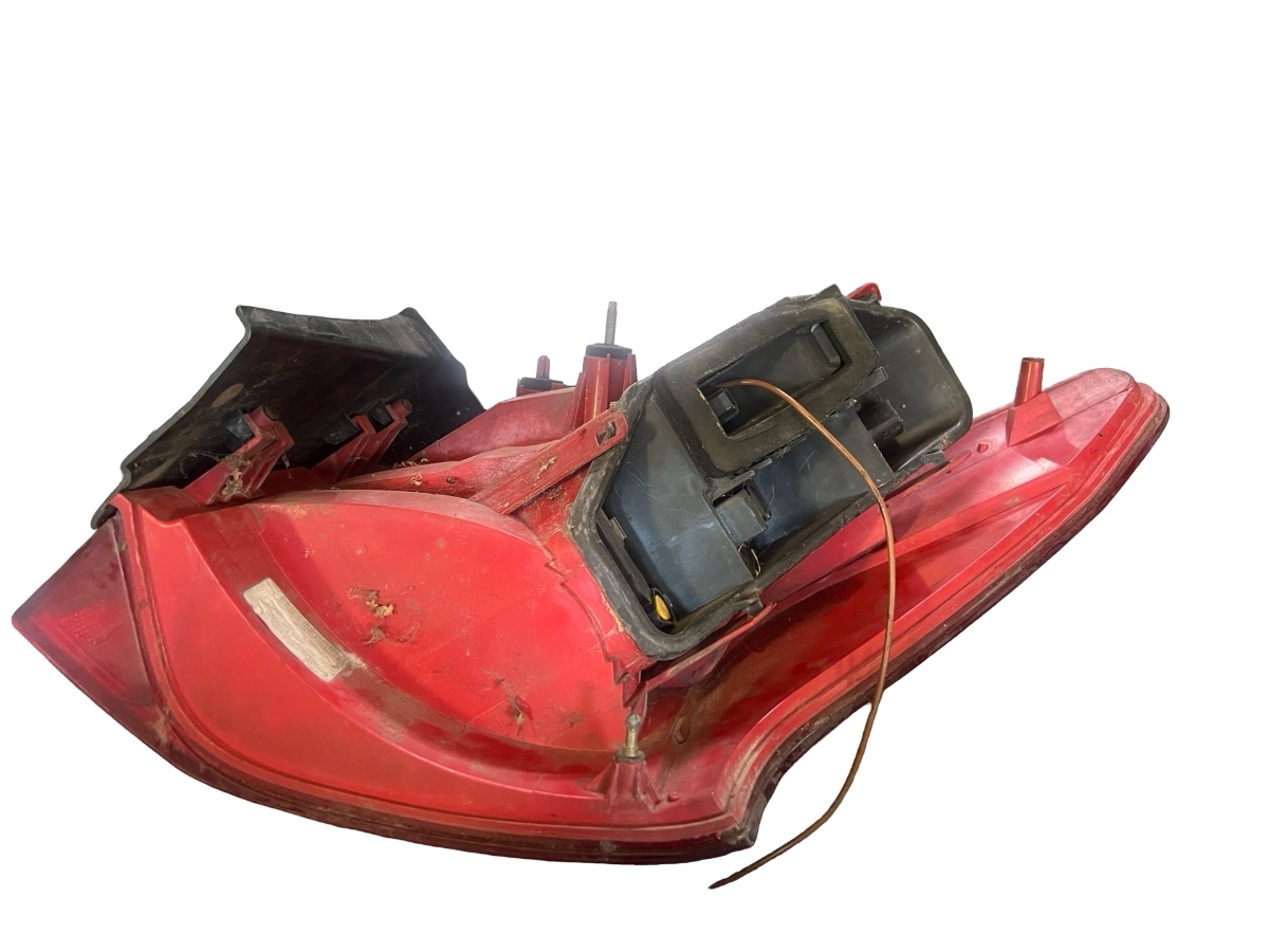 Lampa spate / Stop stanga PEUGEOT 407 SW 6E_ 2004 - > – foto 2