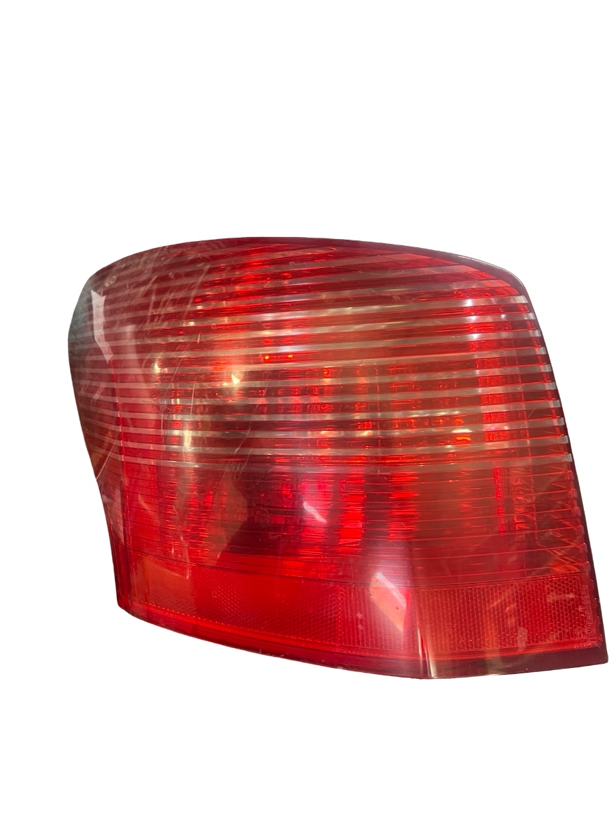 Lampa spate / Stop stanga PEUGEOT 407 SW 6E_ 2004 - >