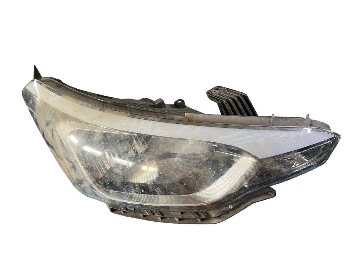 Far dreapta HYUNDAI ix35 LM, EL, ELH 2009 - > 92102-C8