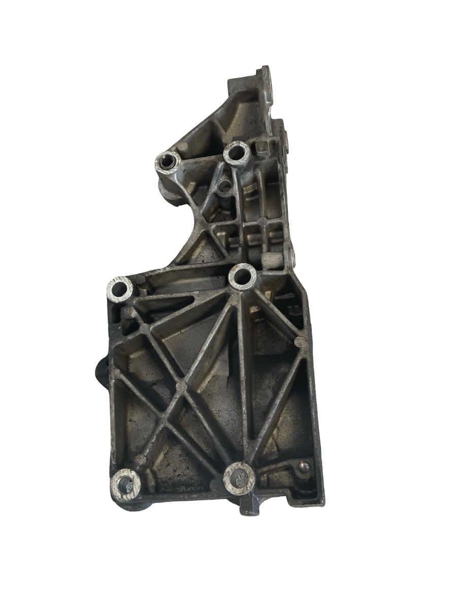 Suport accesorii VOLKSWAGEN GOLF V 1K1 2003 - 2009 2.0 TDI 16V BKD 03G903143A