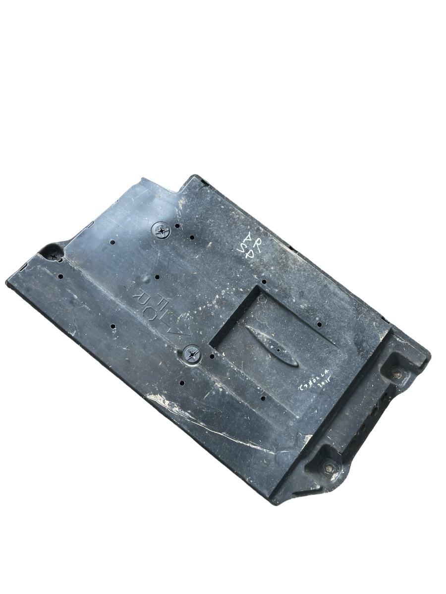Scut de protectie dreapta spate TOYOTA COROLLA Saloon _NZE16_ 2012 - > 58167-02090