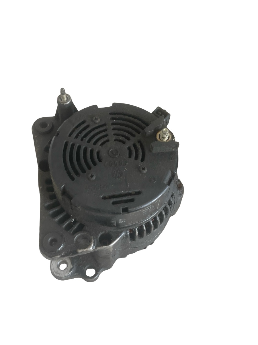 Alternator VOLKSWAGEN GOLF IV 1J1 1997 - 2007 1.6i 037903025C