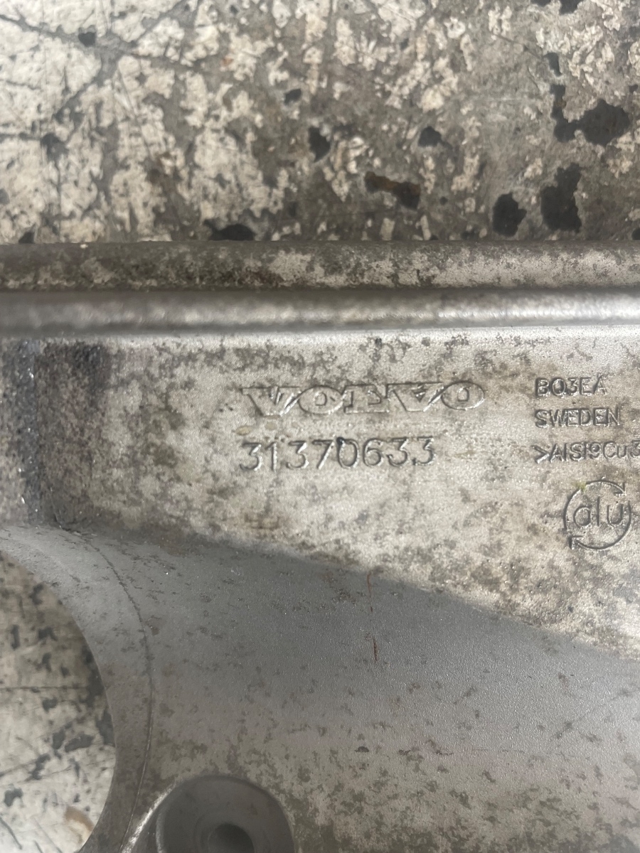 Suport planetara VOLVO V40 Hatchback 525, 526 2012 - > 2.0 D2 D 4204 T8 31370633 – foto 2