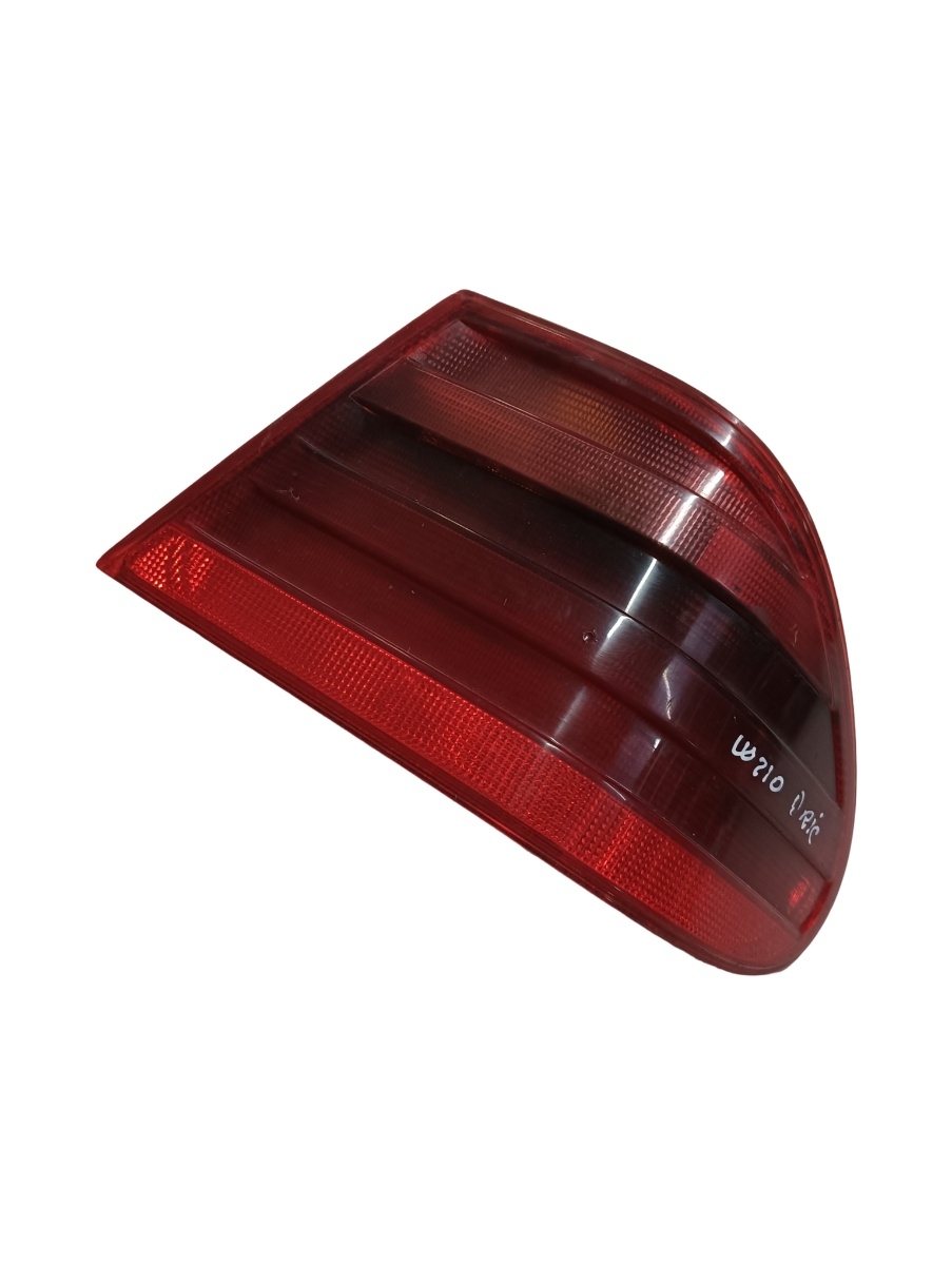 Lampa spate / Stop Dric dreapta spate MERCEDES-BENZ E-CLASS II W210 1995 - 2003