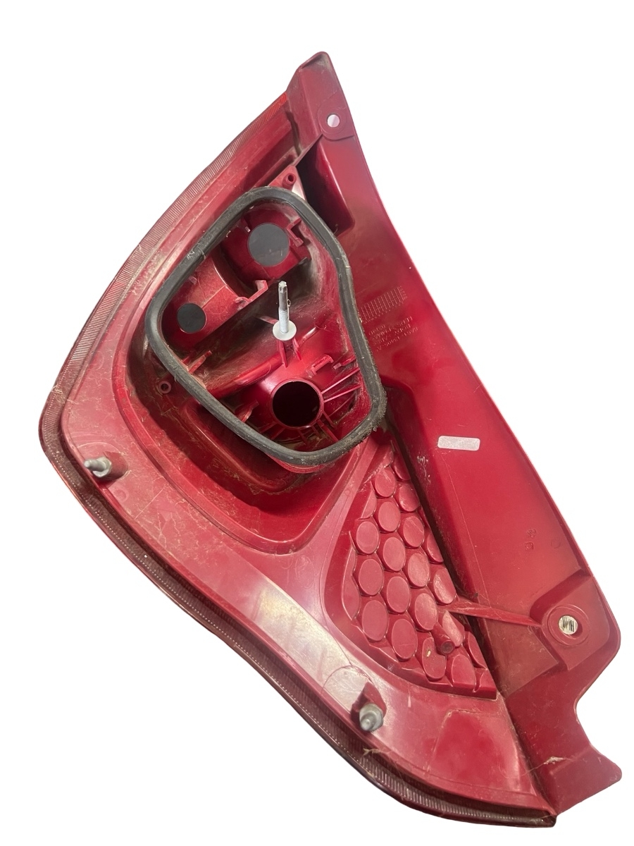 Lampa spate / Stop stanga FORD FIESTA Saloon 2010 - > – foto 4