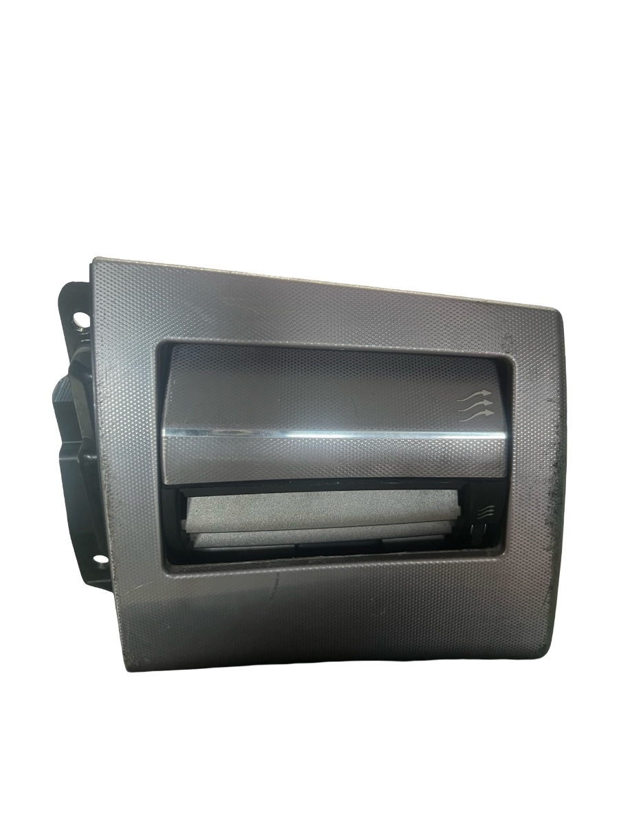 Grila de ventilatie laterala panou de bord dreapta JAGUAR XF CC9_, X250 2008 - 2015 8K2-014A23-BH