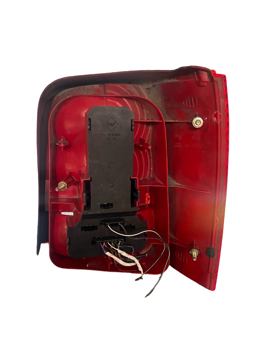 Lampa spate / Stop stanga VOLKSWAGEN PASSAT 3B2 1996 - 2001 – foto 5