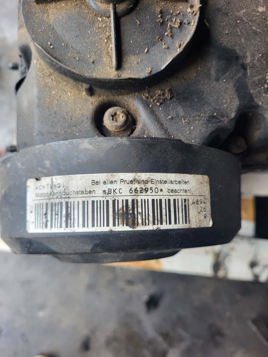 Motor VOLKSWAGEN GOLF 5  2007 - 2009 1.9 TDI 105 CP, BXE BKC – foto 2