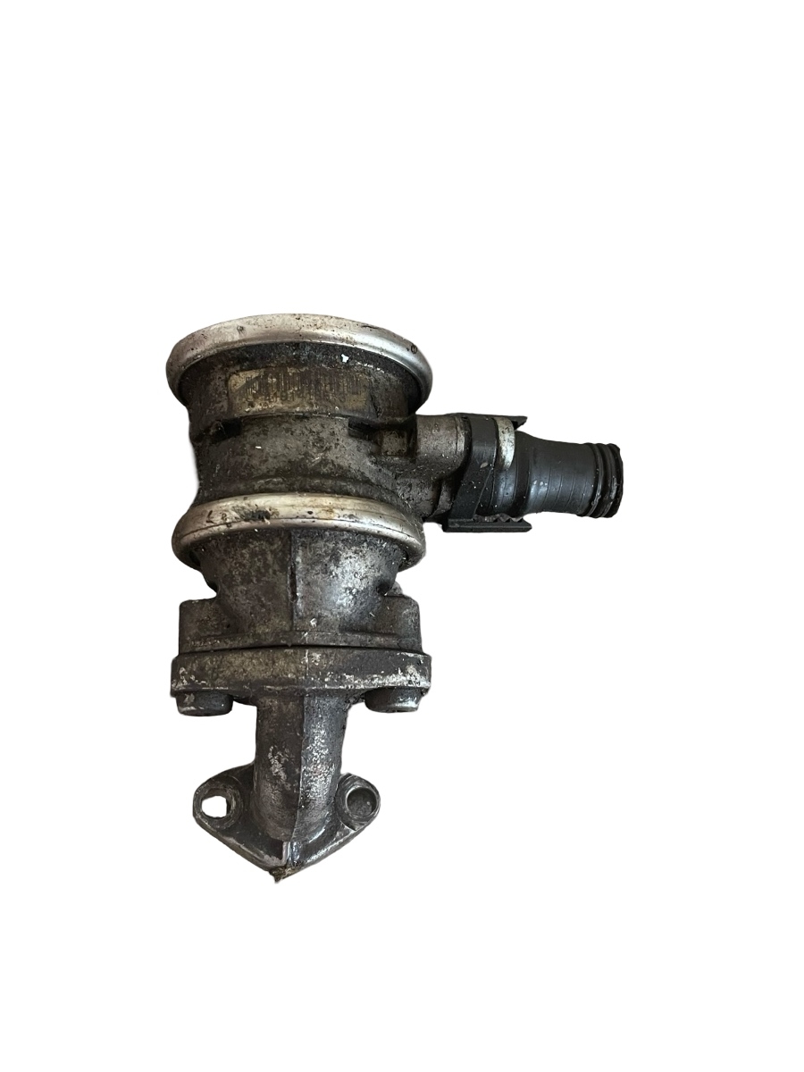 Supapa EGR AUDI A6/S6 III Saloon 4F2, C6 2004 - 2011 2.4 BDW 06E131101A