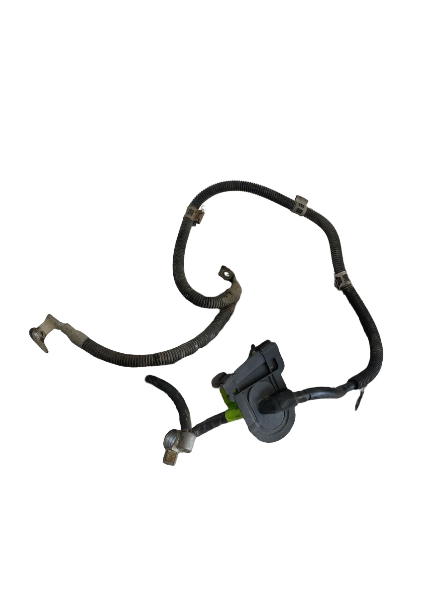 Cablu borna pozitiva (baterie) MERCEDES-BENZ C-CLASS II W203  2000 - 2007 2035401906