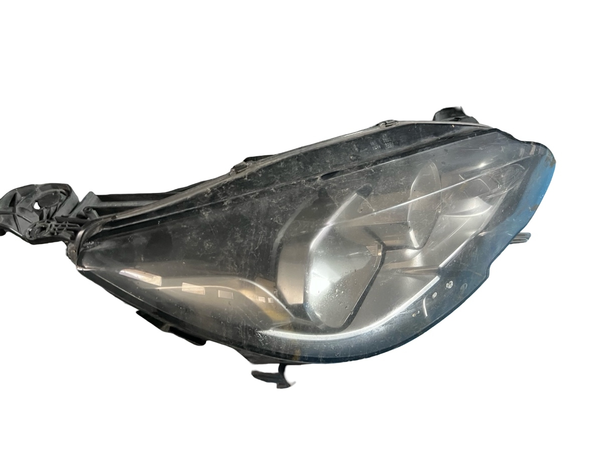Far dreapta PEUGEOT 308 SW II LC_ 2014 - > 96775229