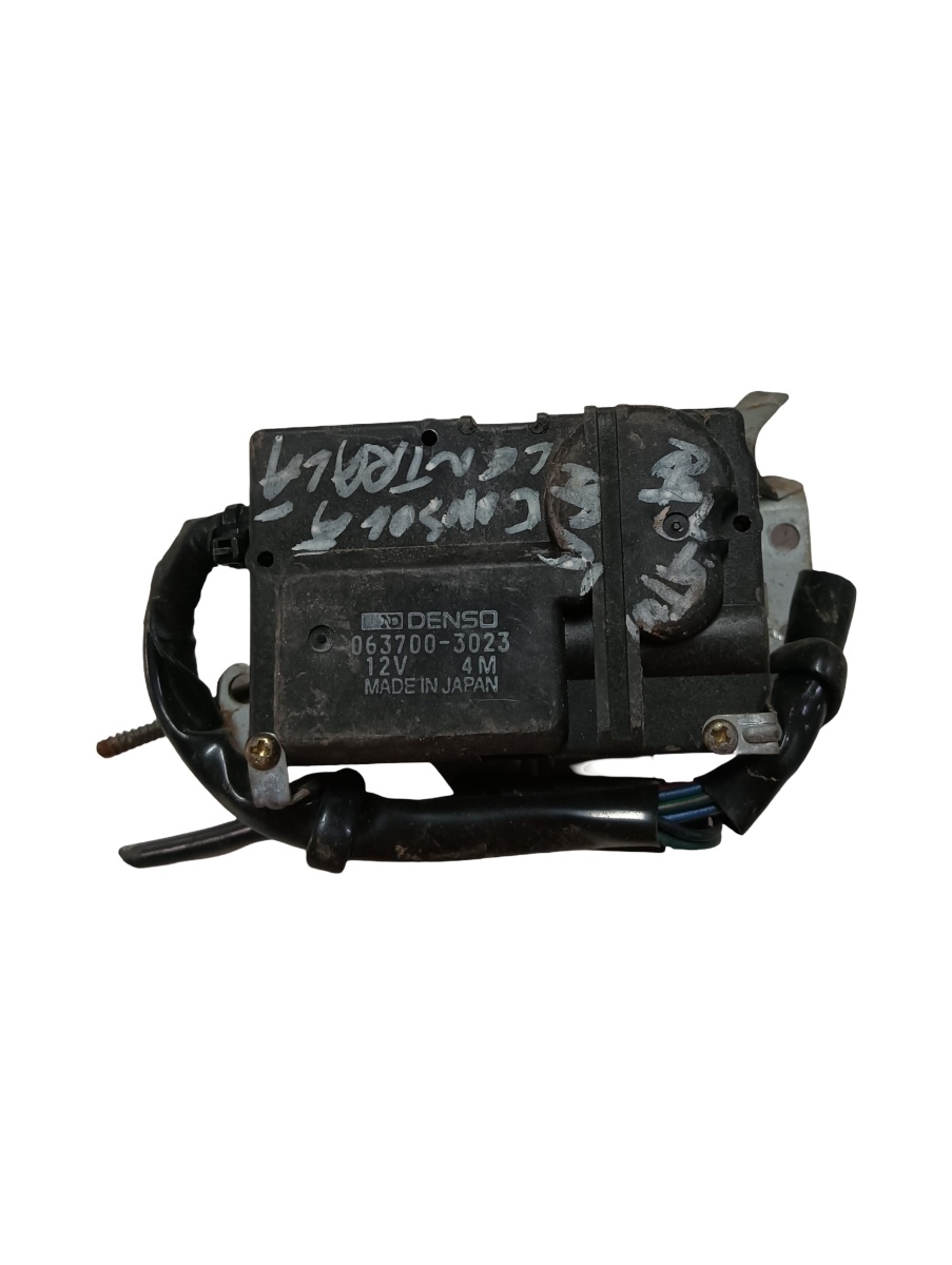 Modul de confort MITSUBISHI PAJERO II V3_W, V2_W, V4_W 1990 - 2001 0637003023