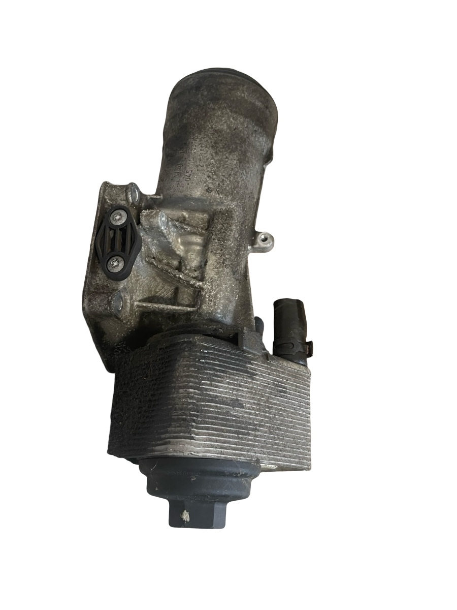 Carcasa filtru ulei  cu racitor AUDI A4 IV 8K2, B8 2007 - 2015 2.0 TDI CAGA 045115389K – foto 3