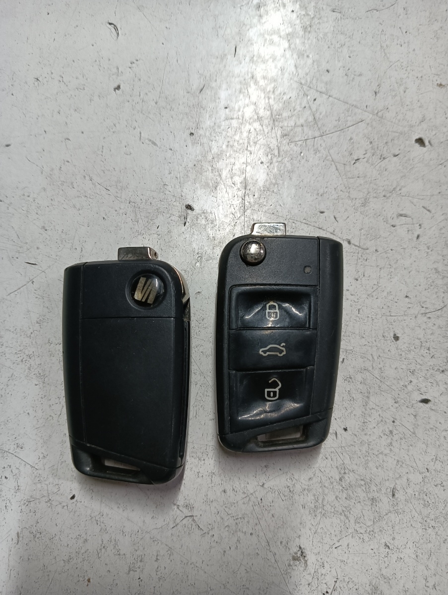 Kit pornire  SEAT LEON III 5F1 2012 , 2 chei ! - > 1.6 TDI CLHA 0281018510 04l907309b – foto 3