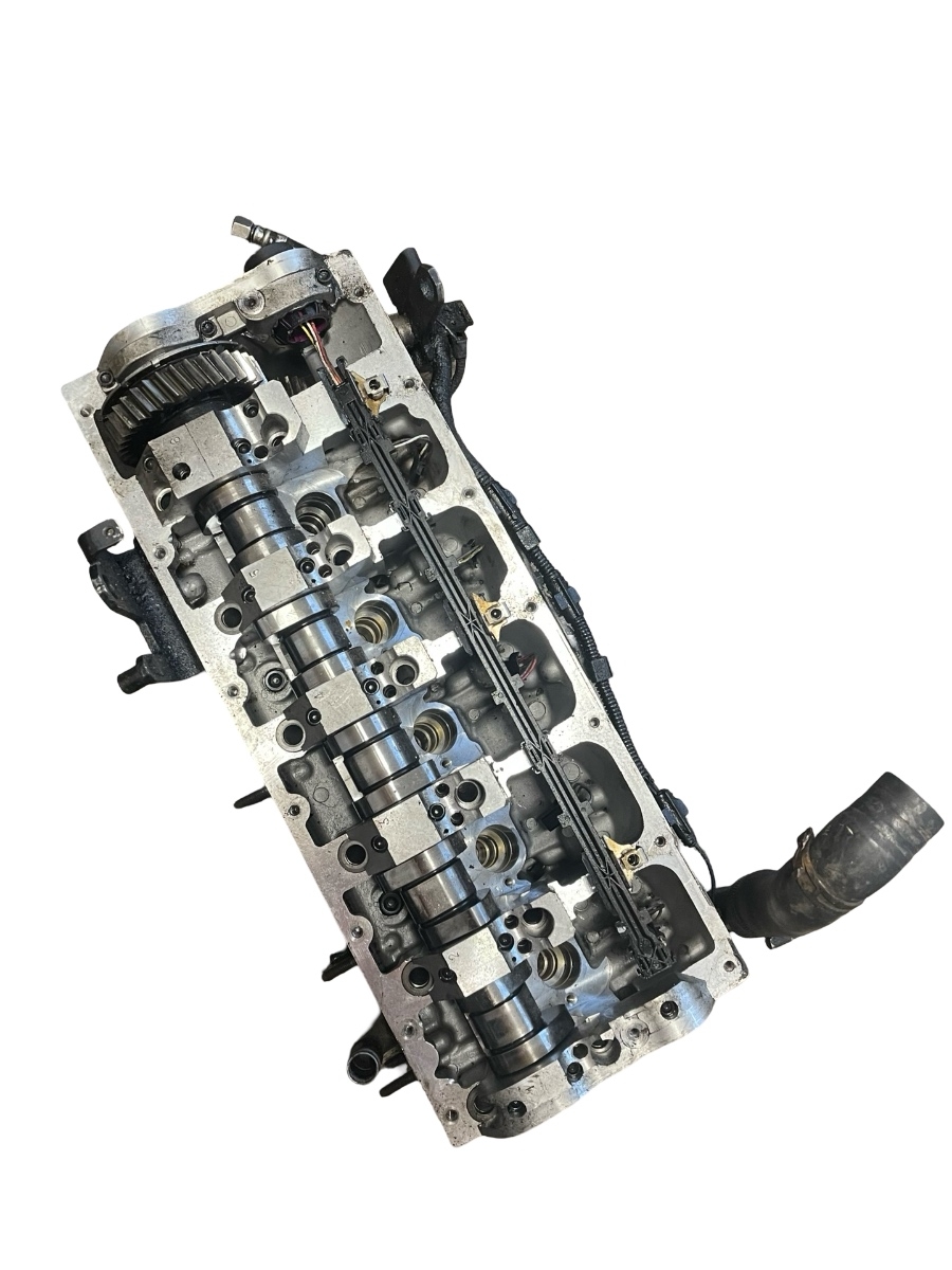 Chiulasa motor VOLKSWAGEN TRANSPORTER V Platform/Chassis 7JD, 7JE, 7JL, 7JY, 7J 2.5 TDI AXD