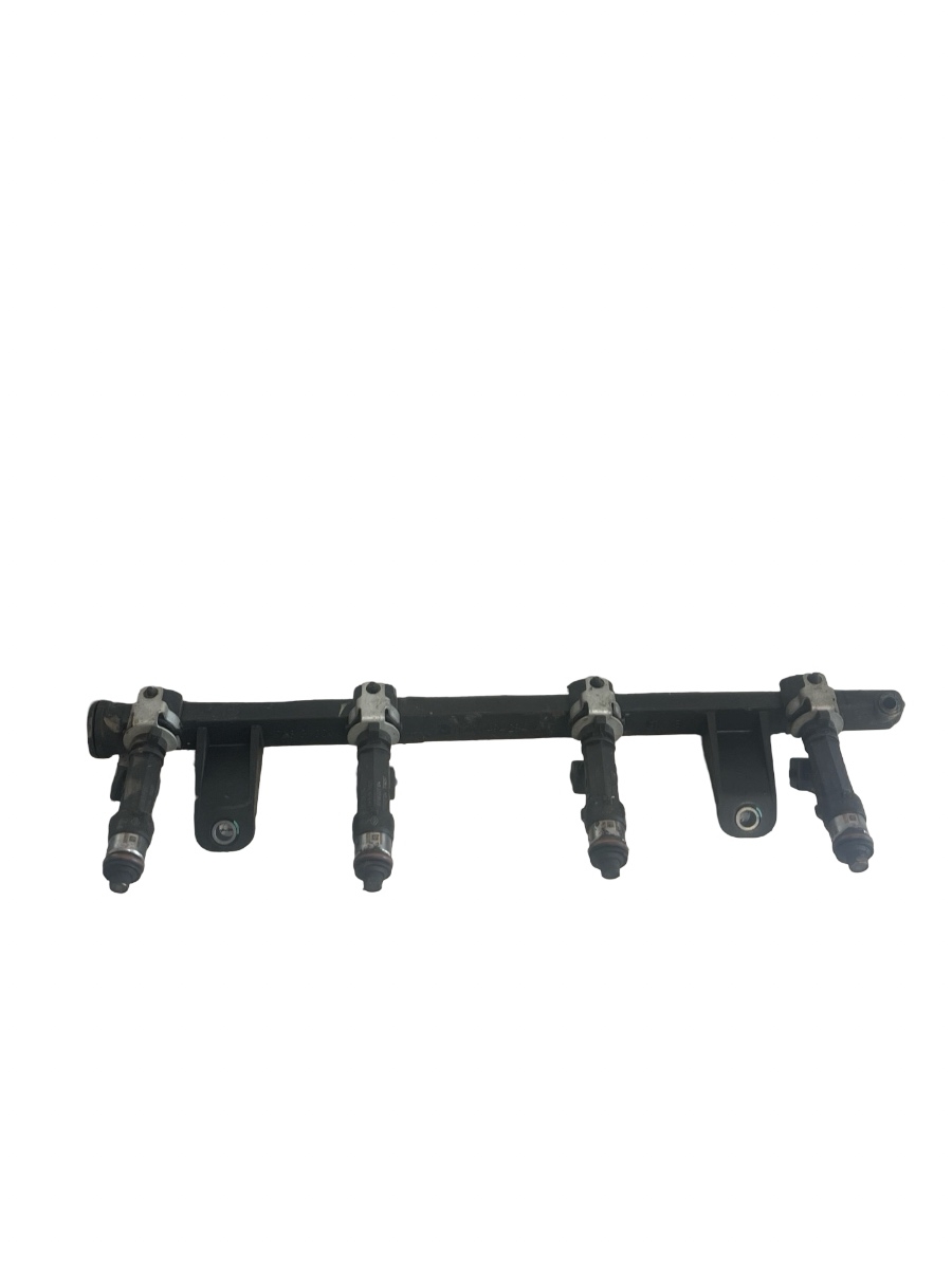 Rampa + Injectoare DACIA SANDERO 2008 - > 1.4i 8200494284A