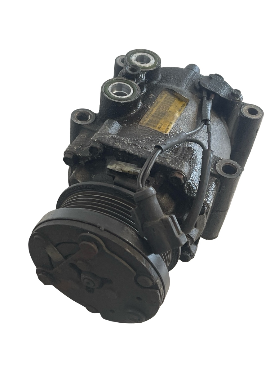 Compresor  AC FORD FOCUS Hatchback  DAW, DBW 1998 - 2007 1.6 16V FYDA, FYDB, FYDC, FYDD, FYDH XS4H-190629-AD
