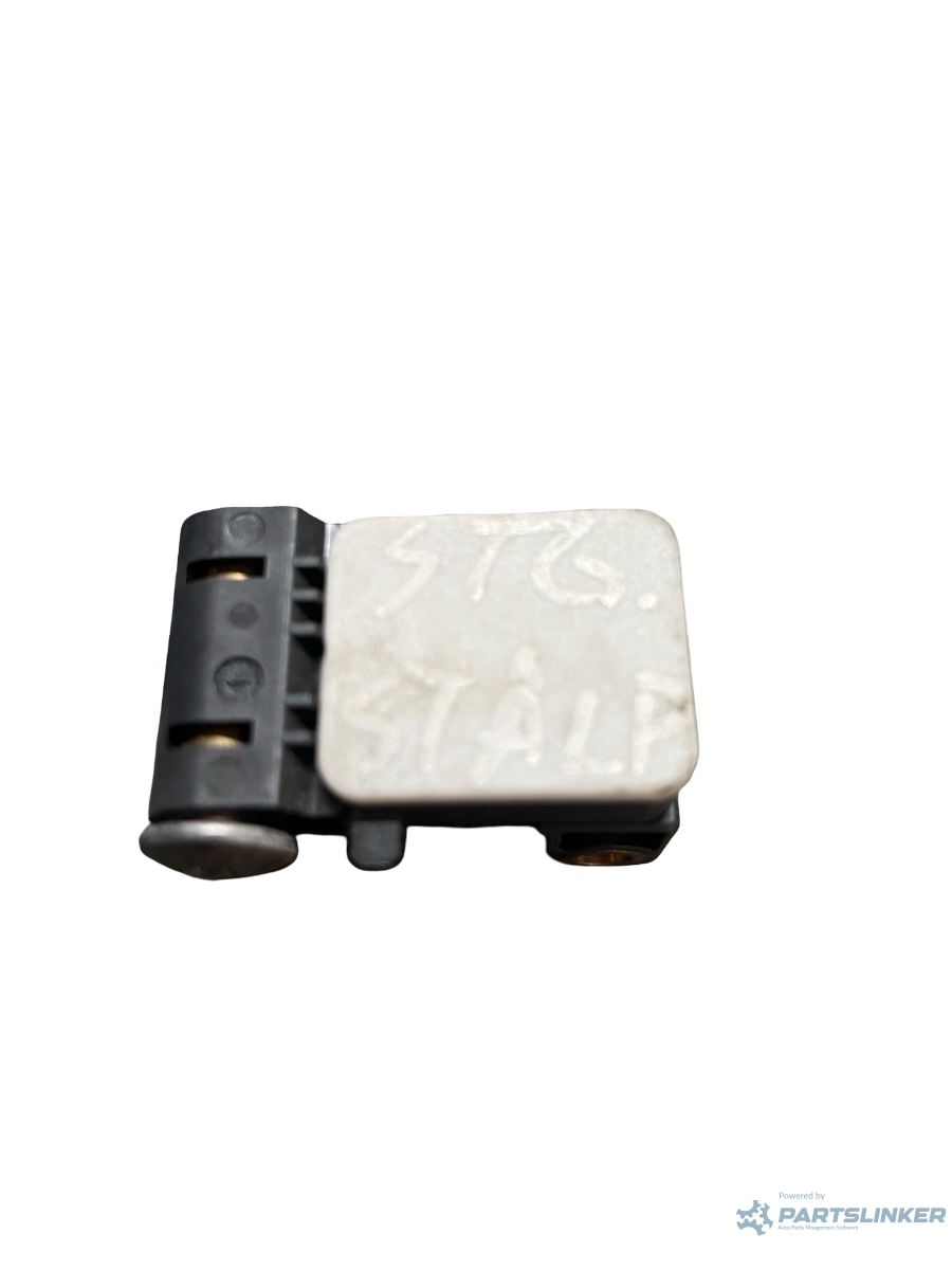 Senzor de impact airbag stanga BMW 3 V E90 2004 - 2012 320 d M47 D20 (204D4), N47 D20 C 6911003