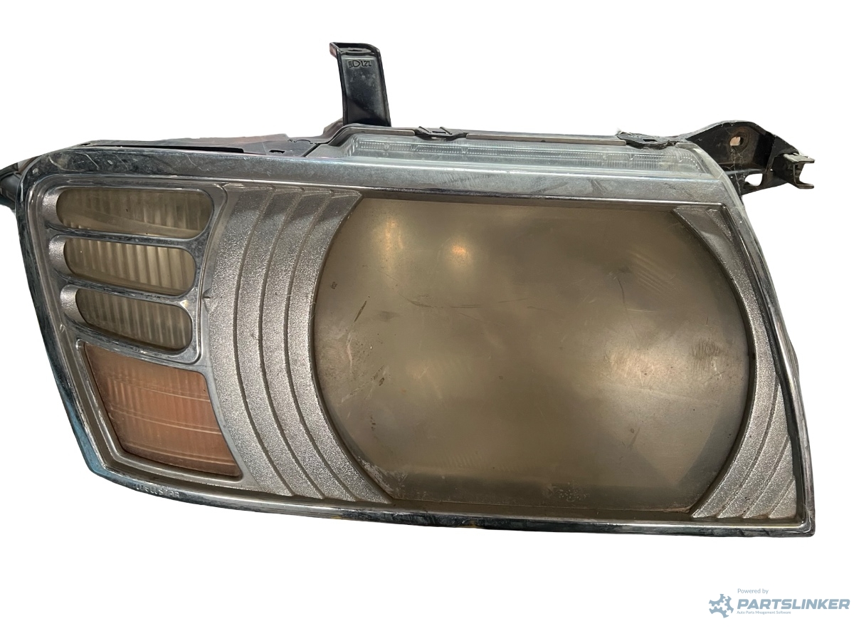 Far dreapta MITSUBISHI PAJERO III V7_W, V6_W 1999 - 2007