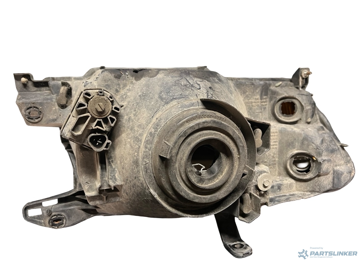 Far stanga MITSUBISHI PAJERO III V7_W, V6_W 1999 - 2007 – foto 3