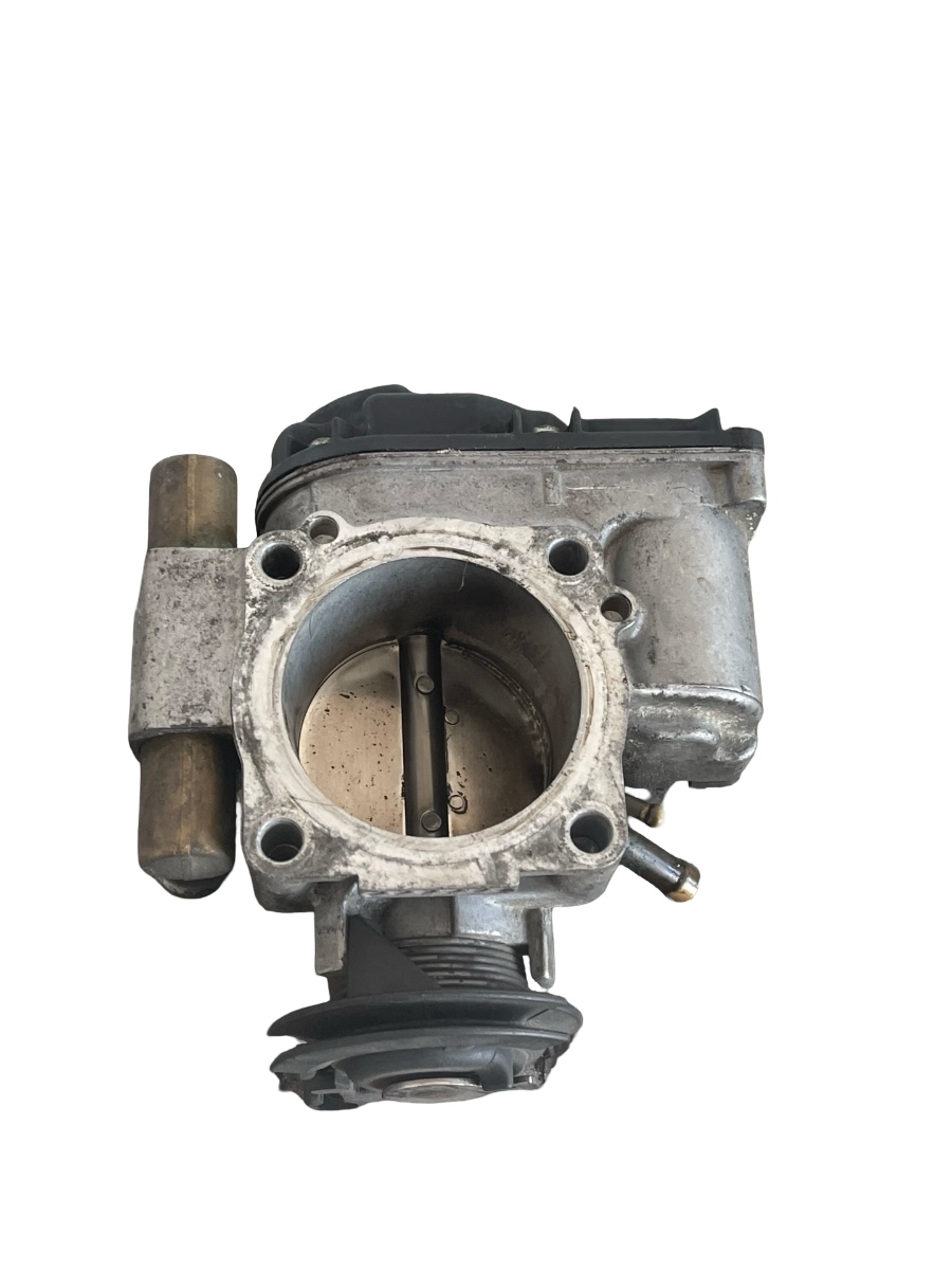 Clapeta de acceleratie AUDI A4 Saloon 8D2, B5 1994 - 2001 1.6 AHL 058133063H