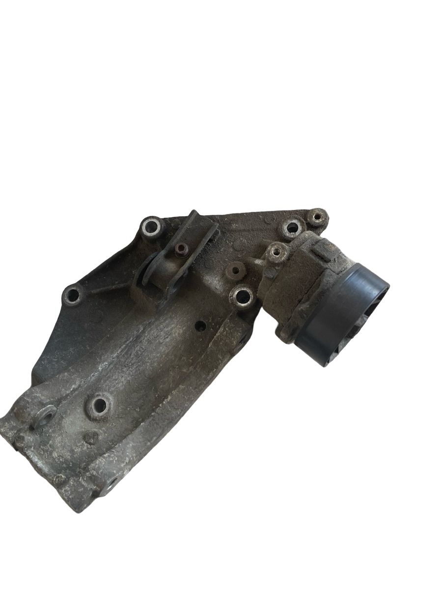 Suport accesorii/alternator VOLVO V50 MW, 545 2003 - 2012 D D 4204 T 9650034280
