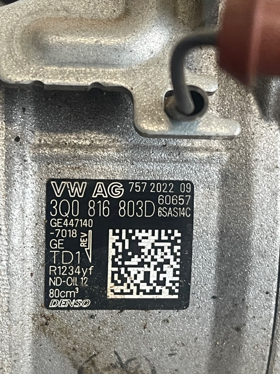 Compresor  AC SEAT ARONA KJ7 2017 - > 1.0 TSI DLAA 3Q0816803D – foto 4