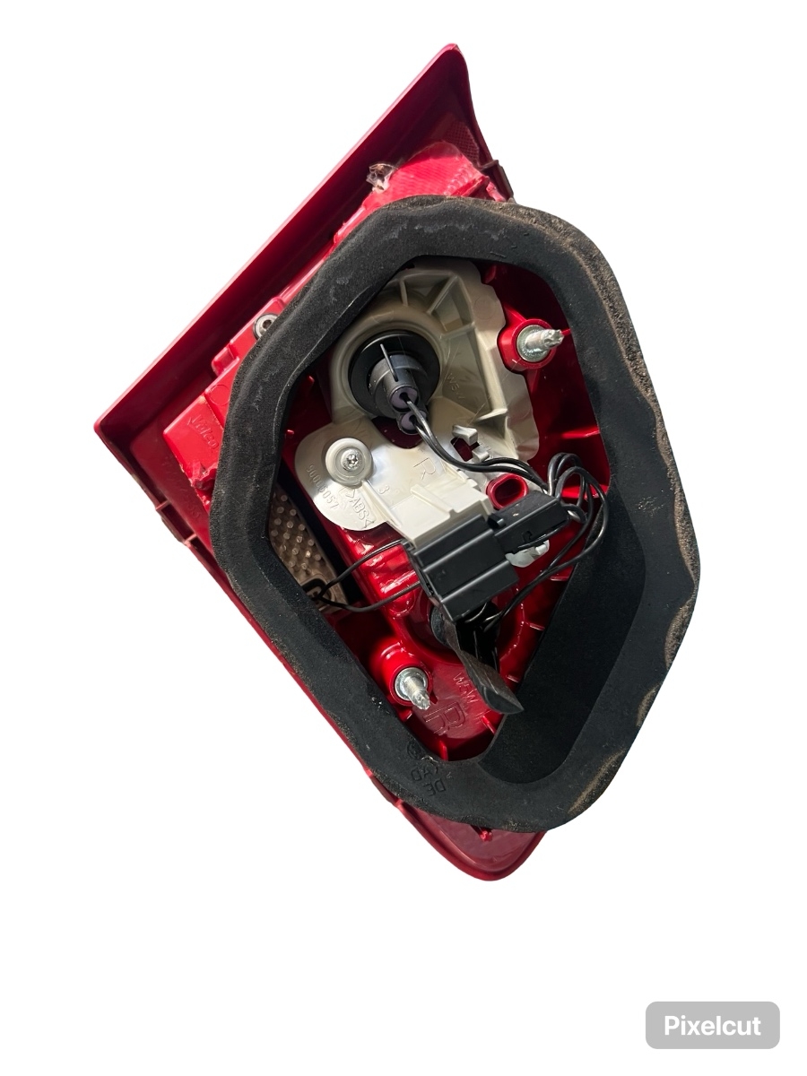 Lampa spate / Stop dreapta Hayon VOLKSWAGEN PASSAT 362 2010 - 2014 3AE945094J – foto 4
