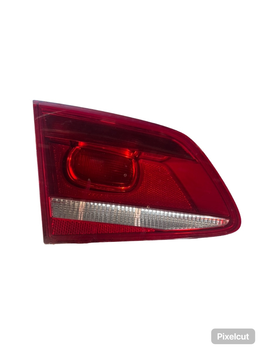 Lampa spate / Stop stanga Hayon VOLKSWAGEN PASSAT 362 2010 - 2014 3AE945093K
