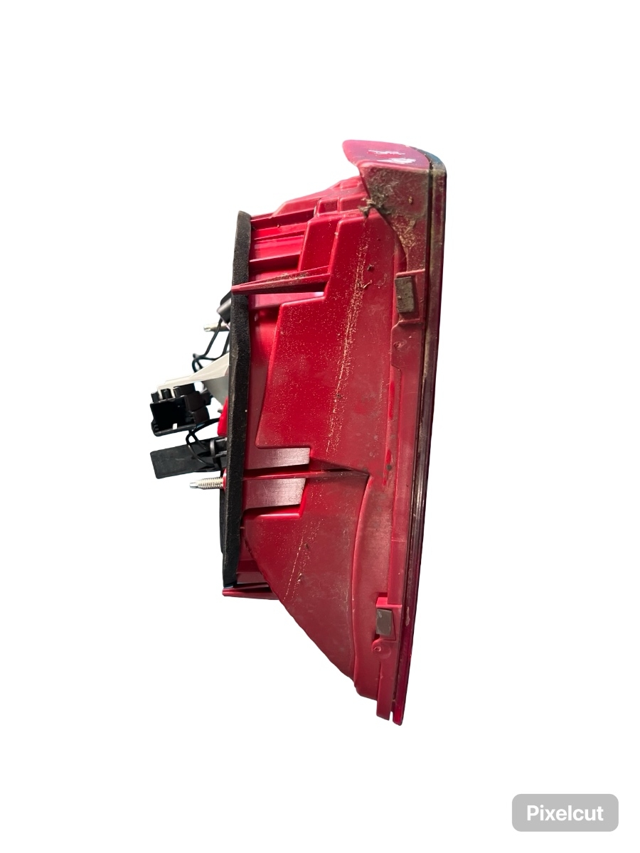 Lampa spate / Stop stanga Hayon VOLKSWAGEN PASSAT 362 2010 - 2014 3AE945093K – foto 3