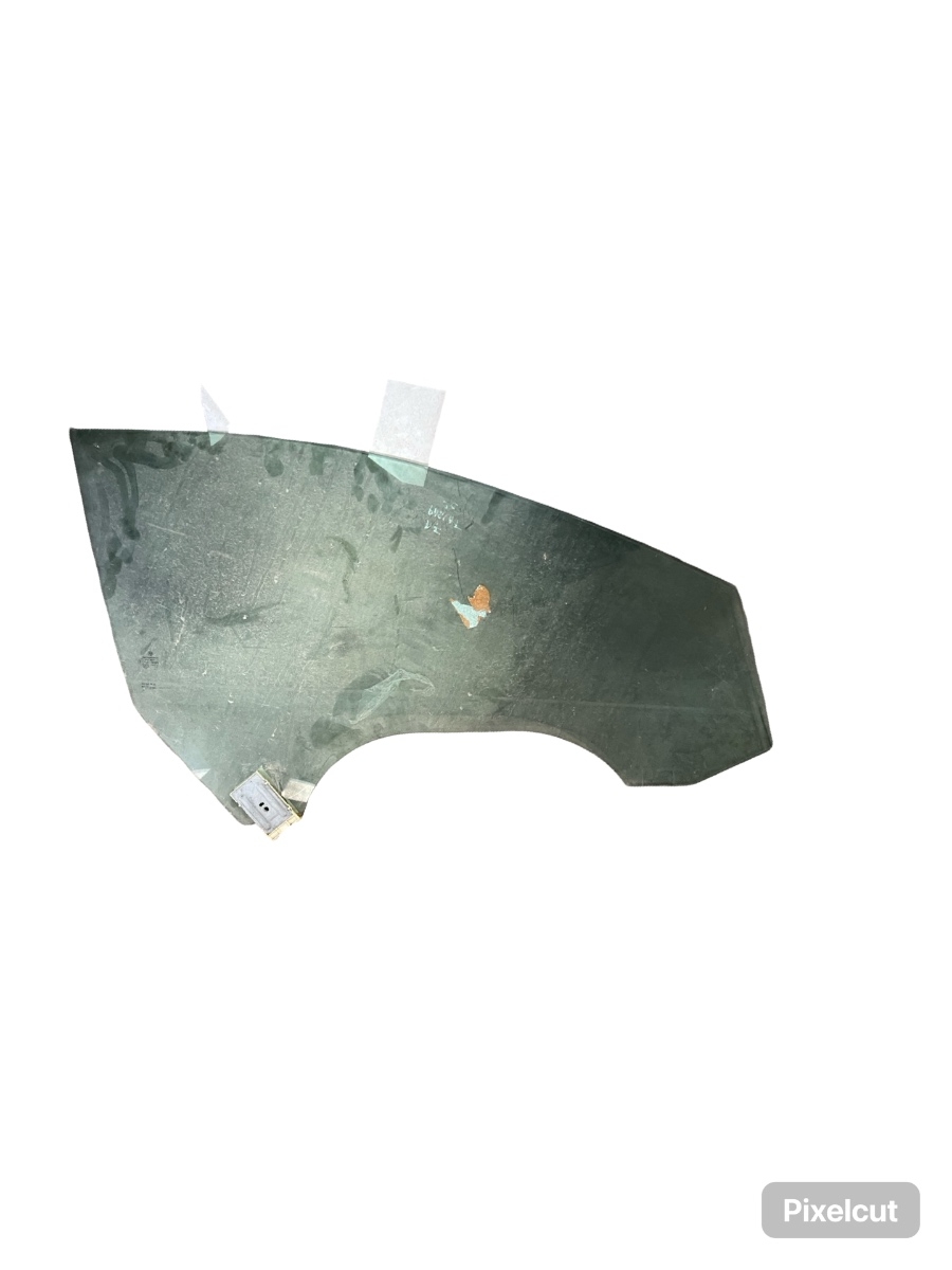 Geam portiera fata, patru usi dreapta VOLKSWAGEN PASSAT CC 357 2008 - 2012