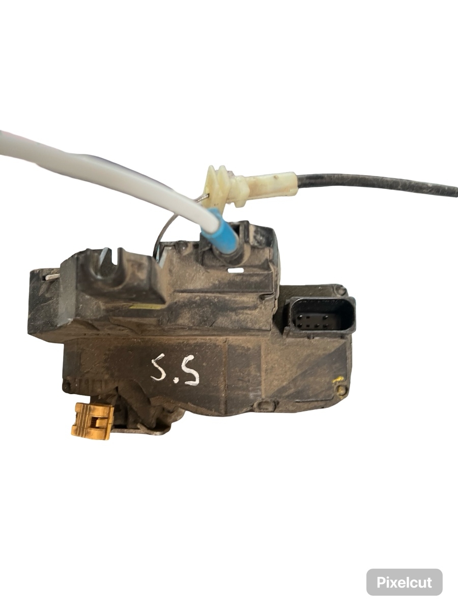 Broasca usa stanga spate CADILLAC BLS 2006 - >