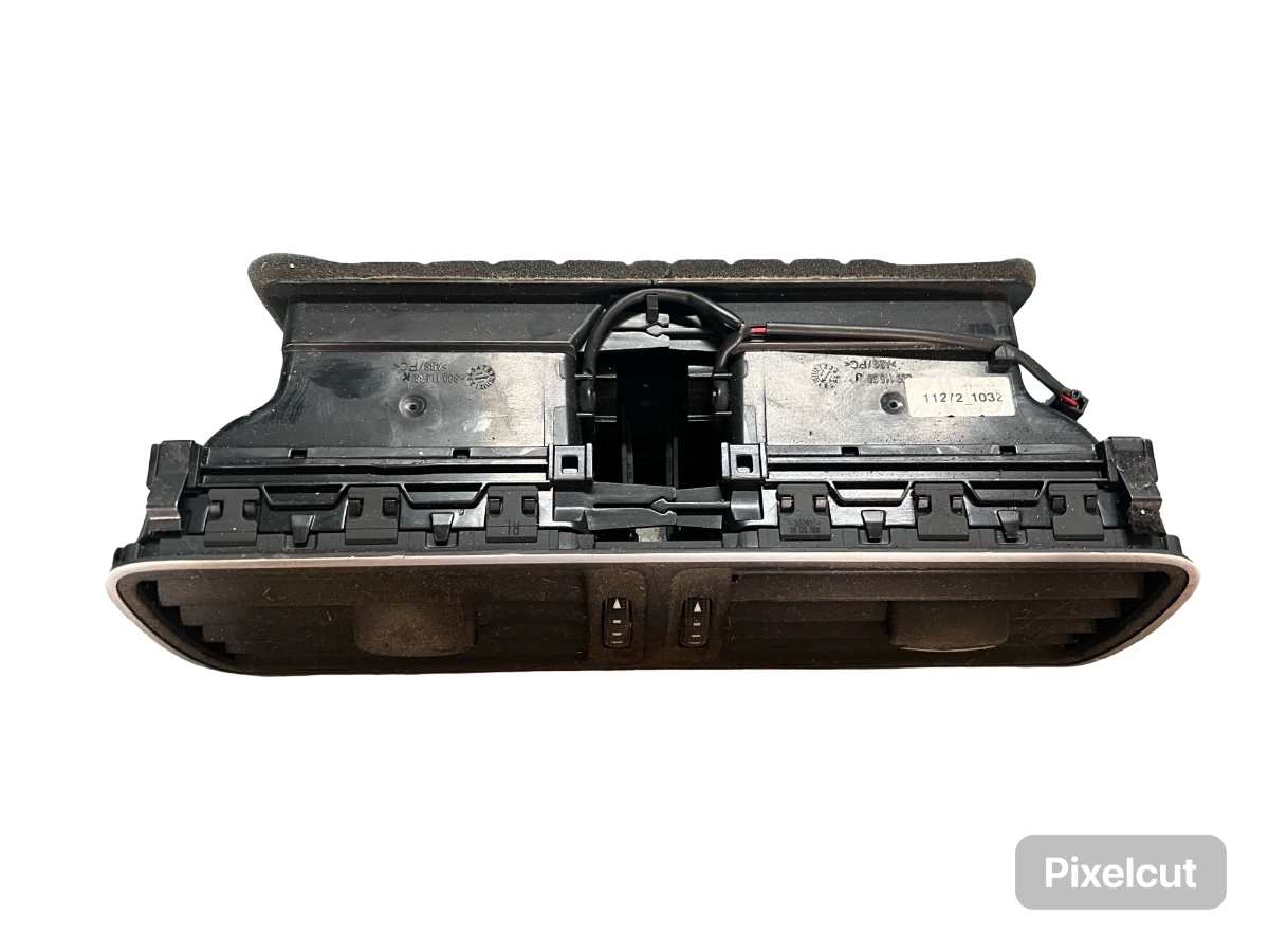 Grila de ventilatie bord centrala VOLKSWAGEN PASSAT B7 [ 2010 - 2014 ] 3AC819728A