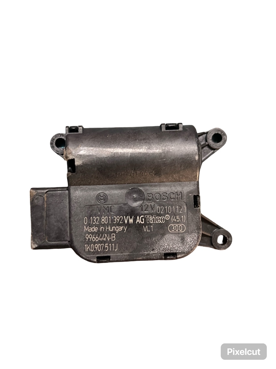 Actuator/motoras clapeta aer AC VOLKSWAGEN GOLF VAN VI Variant AJ5 2009 - 2014 1.6 TDi BlueMotion CAYC VAG 1K0907511J