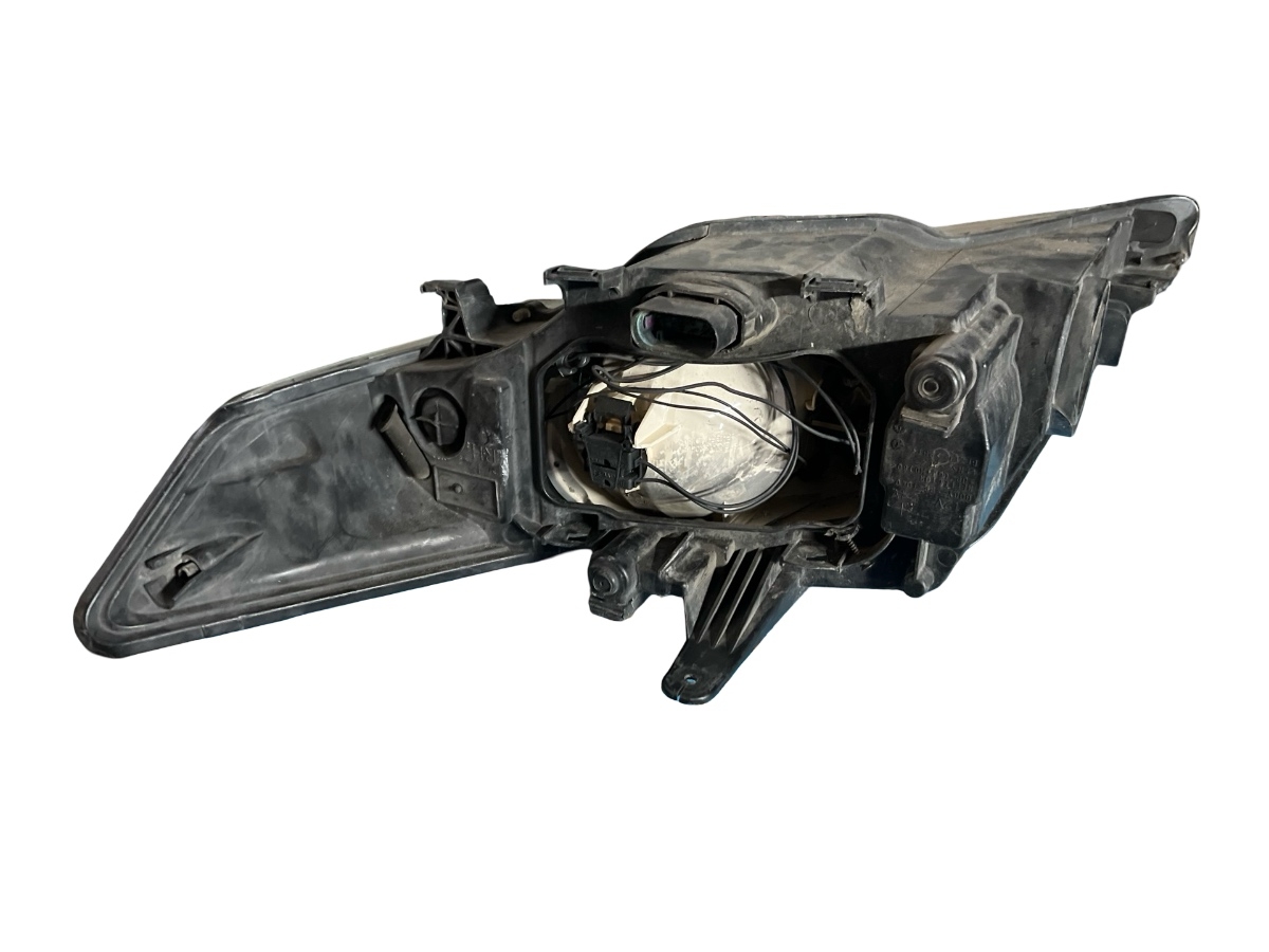 Far dreapta FORD MONDEO IV Saloon BA7 2007 - 2015 – foto 5