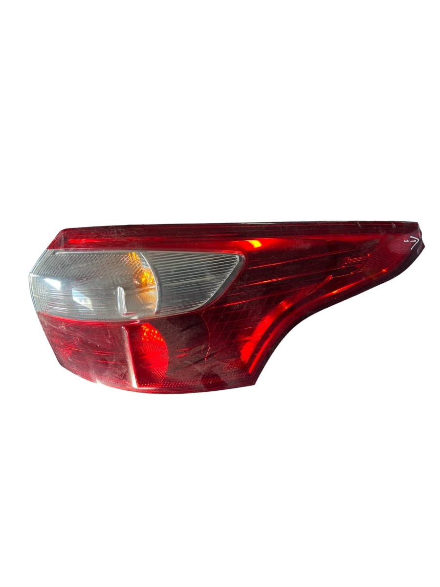 Lampa spate / Stop dreapta FORD FOCUS III Turnier 2010 - >