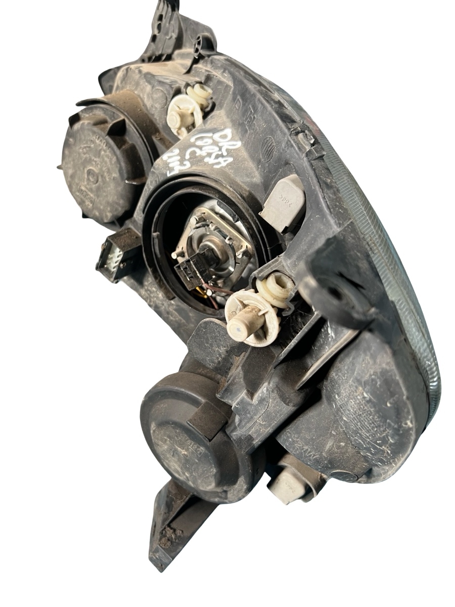 Far dreapta OPEL CORSA C F08, F68, X01 2000 - 2009 – foto 5