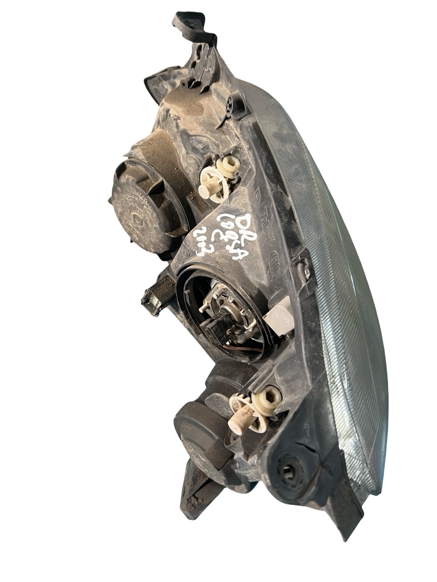 Far dreapta OPEL CORSA C F08, F68, X01 2000 - 2009 – foto 2