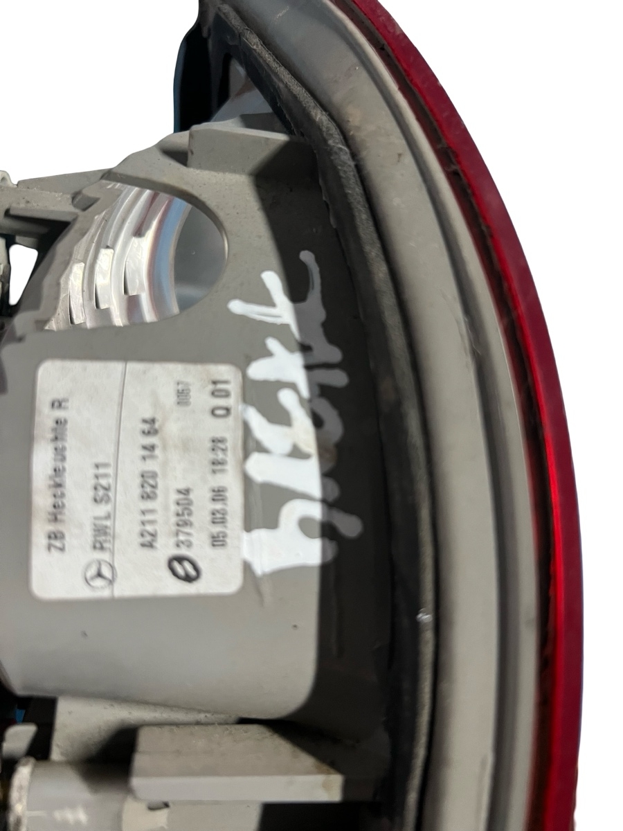Lampa spate / Stop stanga MERCEDES-BENZ E-CLASS BREAK W211 2002 - 2009 A2218201464 – foto 2