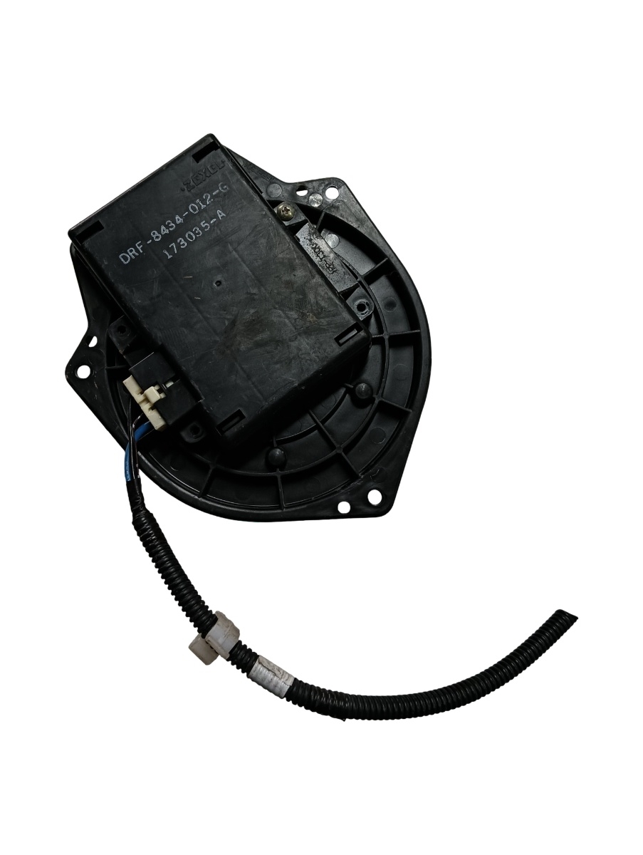 Ventilator aeroterma MITSUBISHI OUTLANDER I CU_W 2001 - 2008 2.0 4G63 (DOHC 16V)