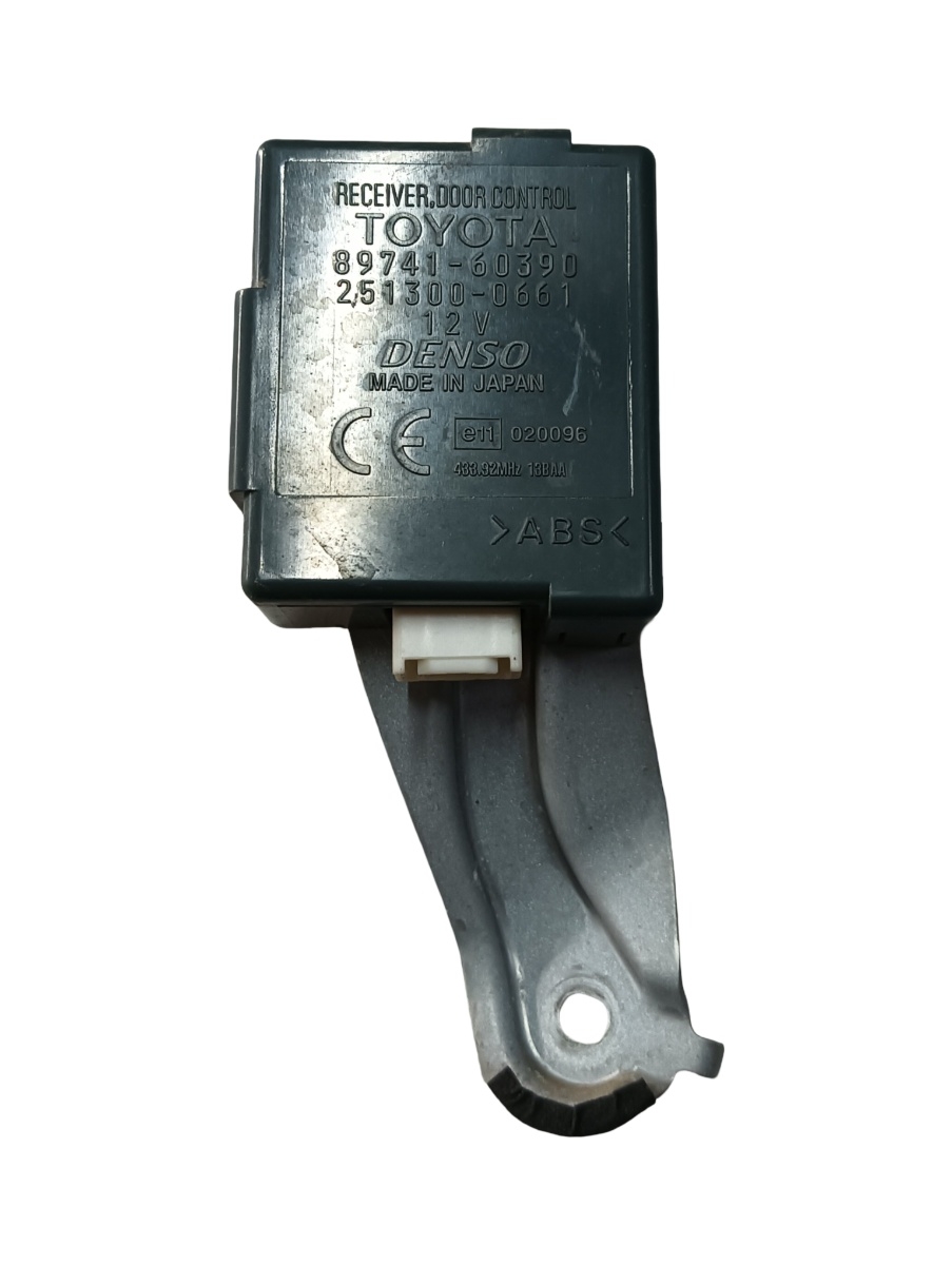 Modul de confort TOYOTA LAND CRUISER 100 FZJ1_, UZJ1_ 1998 - 2008 8974160390
