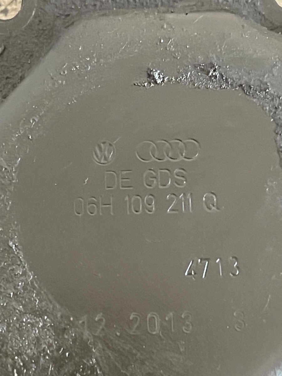 Capac vibrochen AUDI A4 IV 8K2, B8 2007 - 2015 1.8TFSI 06H109211Q – foto 4